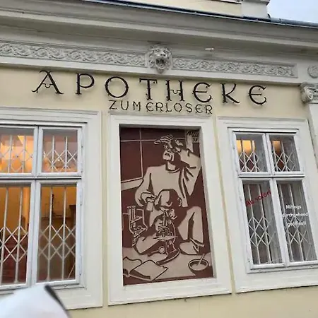 Villa Fuer Praesentationen Und Events, Eine Nacht Im Puppenmuseum Erleben Bad Voeslau