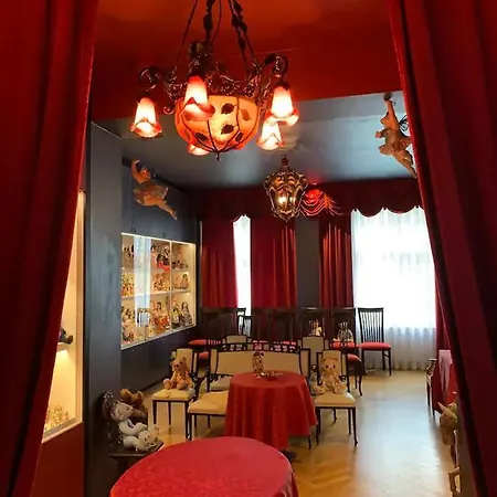 Lejlighed Villa Fuer Praesentationen Und Events, Eine Nacht Im Puppenmuseum Erleben *