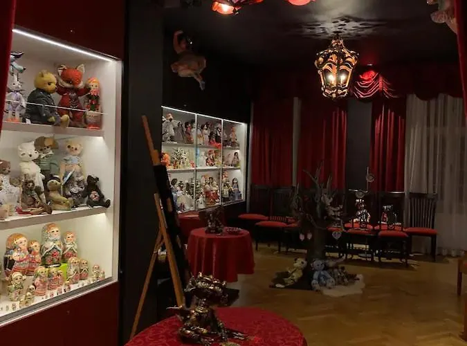 Villa Fuer Praesentationen Und Events, Eine Nacht Im Puppenmuseum Erleben Bad Voeslau