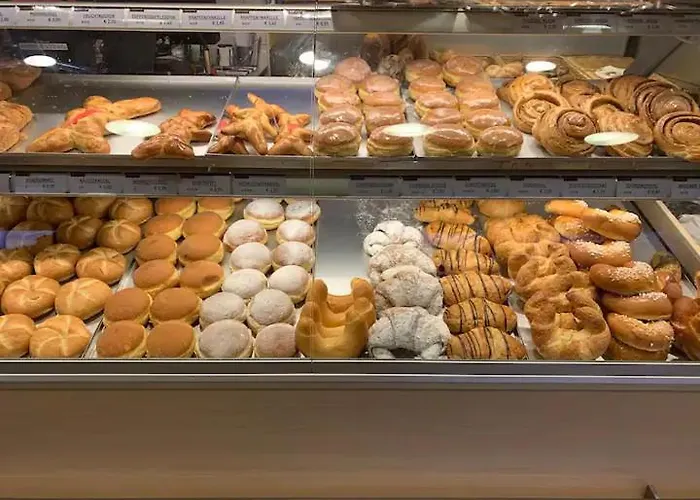 Villa Fuer Praesentationen Und Events, Eine Nacht Im Puppenmuseum Erleben *